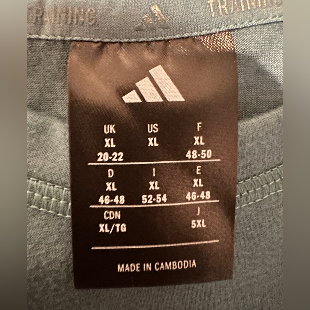 adidas teal crewneck cropped tee - Picture 3 of 5